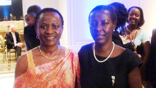 Édith Mukakayumba et Louise Mushikiwabo